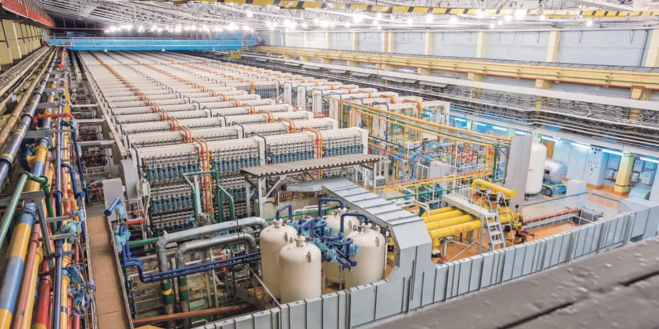Цех с каскадами газовых центрифуг